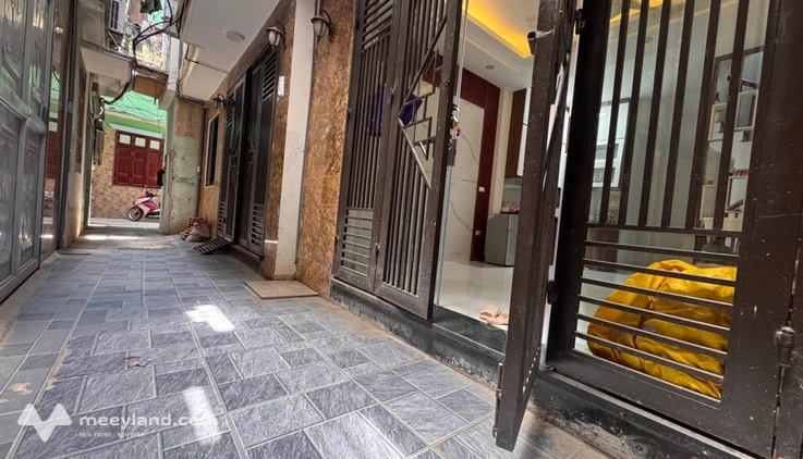Nhà đẹp Hai Bà Trưng, gần Bách Kinh Xây, giá yêu thương