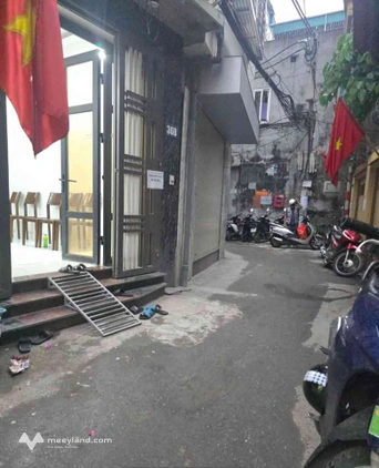 Nhà 5 tầng Mỹ Đình, ngõ thông sát hồ, giá 8.15 tỷ