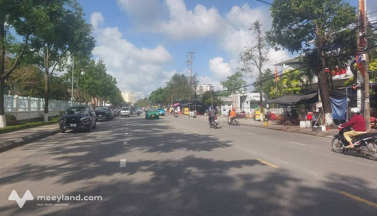 Cho thuê lô đất kinh doanh đắc địa đường Nguyễn Chí Thanh, Tam Kỳ