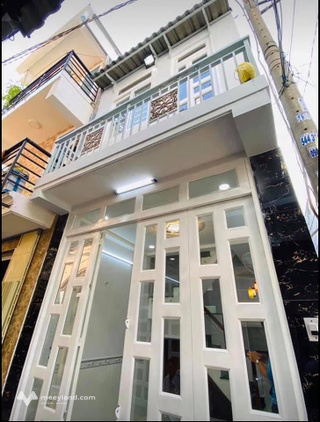 Bán gấp nhà Nguyễn Thượng Hiền, phường 6, Bình Thạnh, 1 trệt, 1 lầu, 2 phòng ngủ, diện tích đẹp
