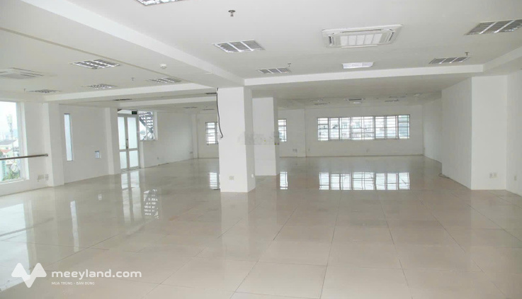 Cho thuê văn phòng 180m2 Nguyễn Trọng Tuyển giá chỉ 35 triệu