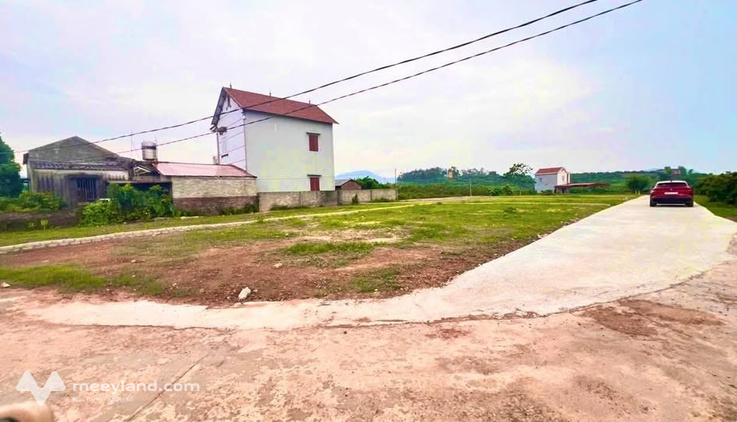 Lô góc Đông Hưng, Lục Nam, đẹp giá rẻ, ô tô vào tận nơi