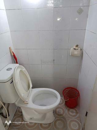 Chính chủ cho thuê nhà tập thể quân đội điện nước giá dân.