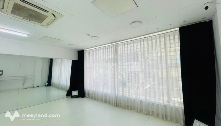 Chính chủ cho thuê văn phòng Nguyễn Ngọc Nại 110m2 giá chỉ 14tr