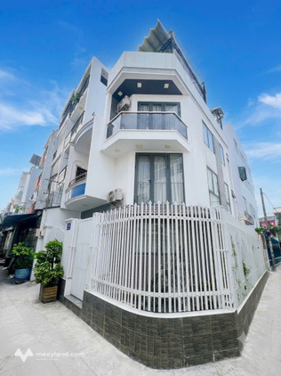 Nhà 4 tầng bê tông cốt thép - Giáp Quận 10 - Chỉ 5,5 tỷ