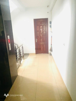 Chính chủ cho thuê 30m² tầng 2 kinh doanh online đối diện Bến xe Mỹ Đình chỉ 5tr/tháng