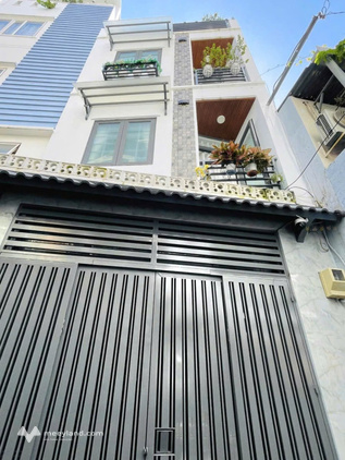Bán nhà 3 tầng, hẻm 6m, đường Trần Thị Trọng, Tân Bình, diện tích 40m2, giá 6 tỷ