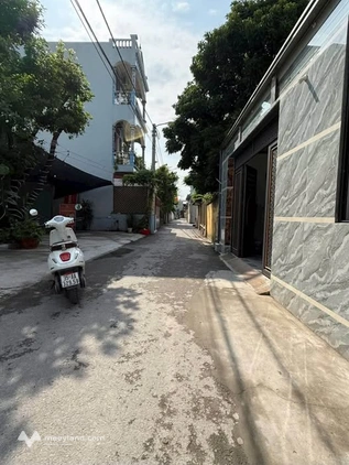 Bán lô đất kinh doanh nở hậu, vị trí đắc địa gần chợ Phú Viên