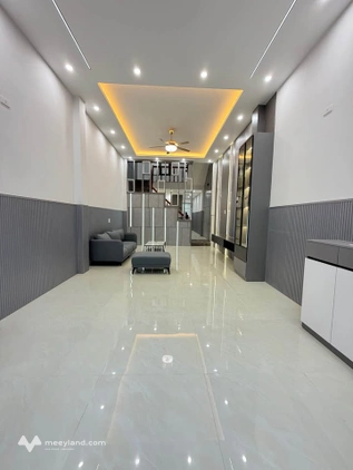 Nhà mặt tiền đường Võ Phước, Quy Nhơn, thiết kế xinh xắn, sẵn sàng dọn vào ở