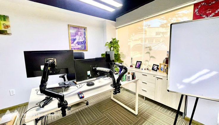 Cho thuê MB Văn phòng Kinh doanh ngay Vòng Xoay Trung Sơn - Đường Số 3 DT 200m2 có tách lẻ lầu