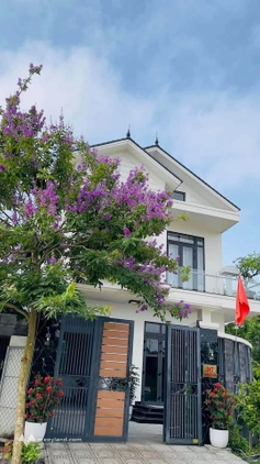 Bán nhà phố hai mặt tiền đắc địa tại khu Tây Hữu Nghị, phường Đồng Hới