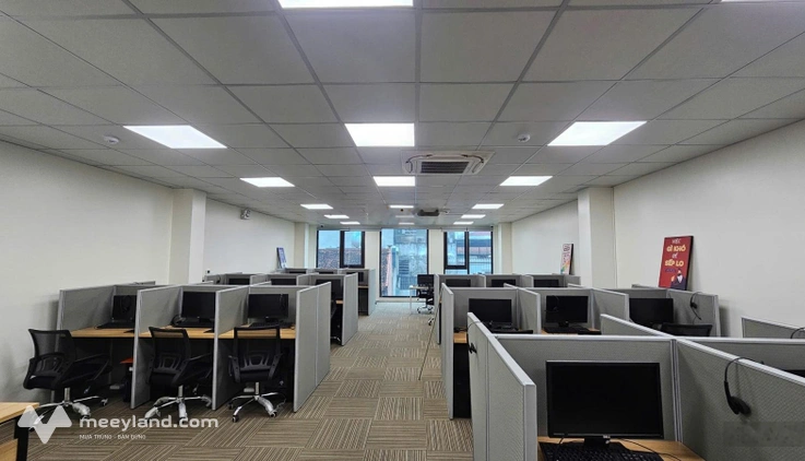 Cho thuê văn phòng 90m2 Nguyễn Văn Trỗi giá chỉ 19 triệu