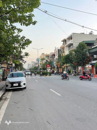 Chốt ngay căn góc 3 tầng phố Lý Bôn, vị trí kinh doanh cực cháy