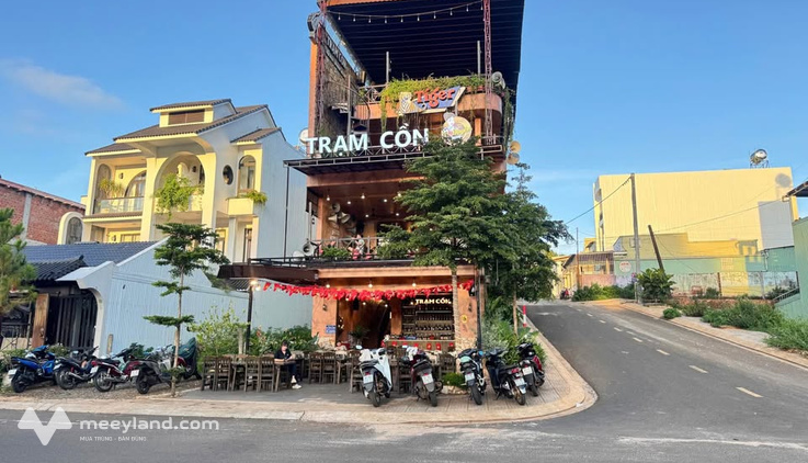 Bán gấp nhà lô góc 2 mặt tiền bờ kè Suối Hội Phú, kinh doanh cực đỉnh