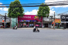 Cho thuê mặt tiền đường lớn ngay ngã 3 Tam Hiệp
