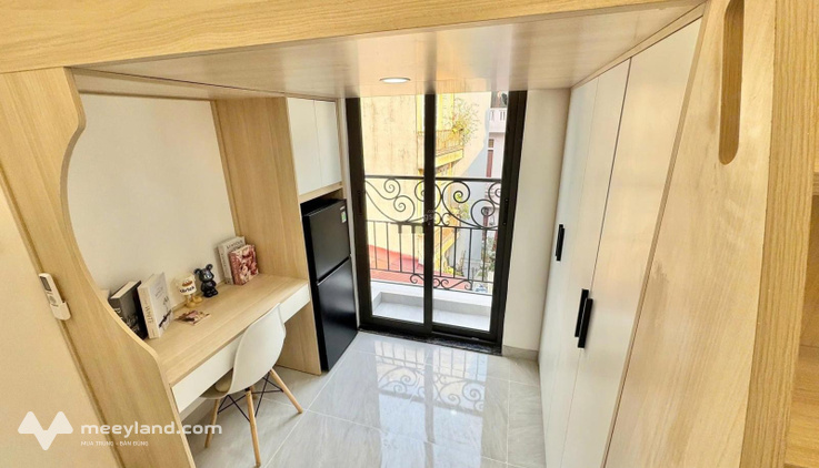 Cho thuê gấp phòng đẹp, xây mới tại 491 Đê La Thành, gần Giảng Võ, 20m, full NT, giá chỉ 4.9 tr/th.