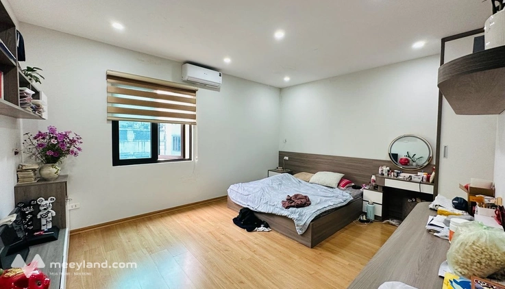 Bán nhà Đội Cấn, Ba Đình, diện tích 98m2, mặt tiền 3.2m, 5 tầng, giá 17.9 tỷ