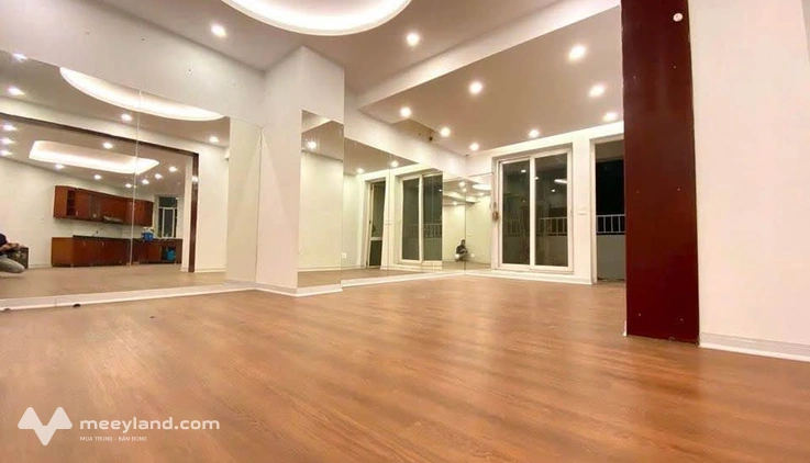 Căn hộ lô góc 110m2 cực chất, trung tâm Nam Từ Liêm, thang máy tận cửa