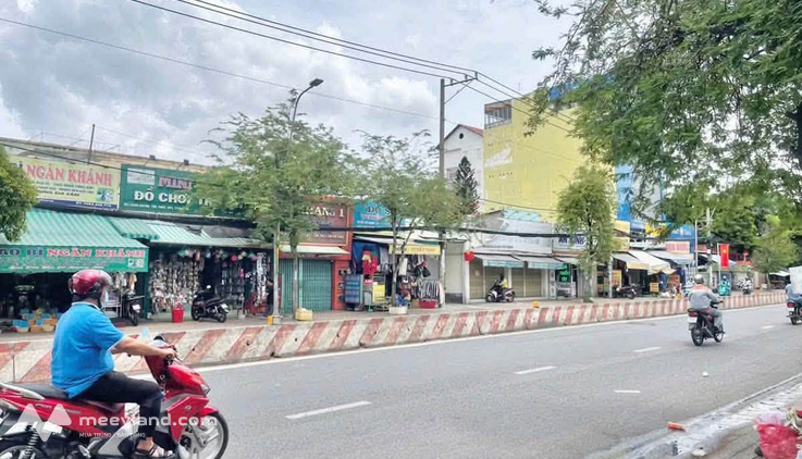 Đất đẹp mặt tiền Huỳnh Tấn Phát, vị trí đắc địa, xây dựng tự do
