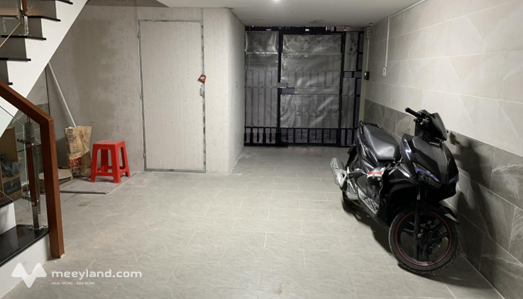 Cho thuê phòng ban công khu Đại Phúc: 35m², phòng mới, nội thất đầy đủ. 5,6 triệu/tháng
