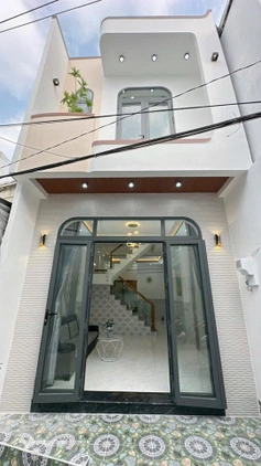 Nhà 1 trệt 1 lầu mới xây, hẻm 388 Nguyễn Văn Cừ, Cần Thơ, giá tốt