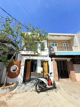 Nhà 2 tầng, xinh xắn cạnh Bàu Vá, Huế, chỉ nhỉnh 3 tỷ là có nhà đẹp