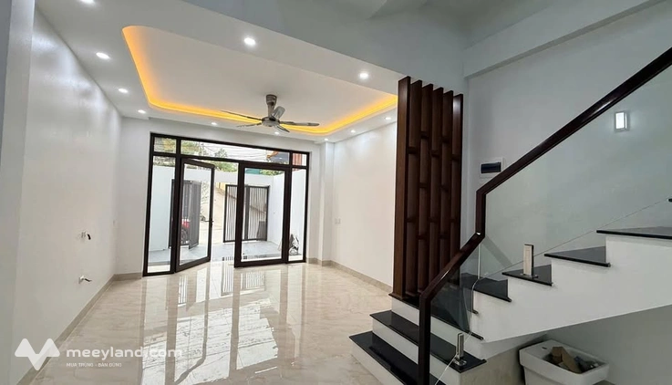 Nhà phố Bảo Lương, ba tầng xinh, trung tâm Yên Bái lung linh đón chào