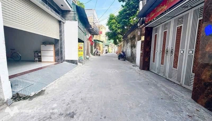 Nhà cấp 4, 100m2 Phạm Kinh Vỹ, ô tô tránh, sát đại học Vinh, chỉ 5 tỷ