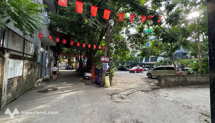Nhà đẹp 5 tầng lô góc, gara ô tô, diện tích 42m2 tại Thanh Liệt, Hoàng Mai
