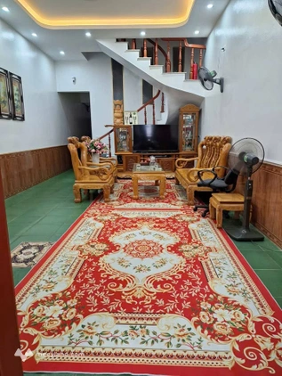Nhà 2 tầng tại ngõ đường Thành Công, gần Vincom Yên Bái
