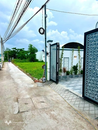 Nhà mới tinh tươm tại Phú Tân, Bến Tre, xách vali vào ở ngay