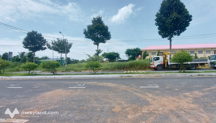 Bán nền đẹp đường số 12, đối diện trung tâm thương mại Lấp Vò, Đồng Tháp