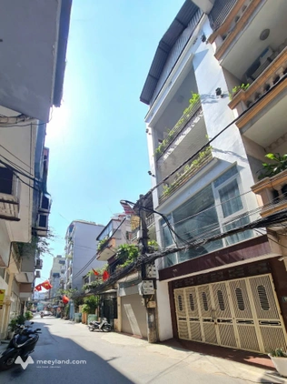 Lê Văn Lương 180 m2, mặt tiền 6,6 m, ô tô, ngõ thông sát phố, giấy phép xây 9 tầng