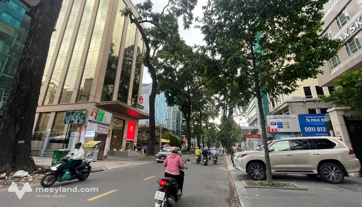 Mặt tiền ngay Hồ Con Rùa, Quận 3, 28m x 45m, 1260m2, giá 800 tỷ