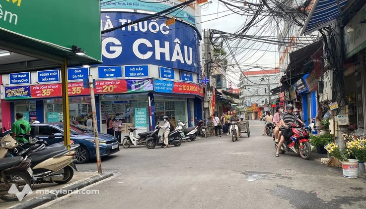 Bán nhà 3 tầng diện tích 60m2 tại Quang Minh, Mê Linh, giá 2 tỷ