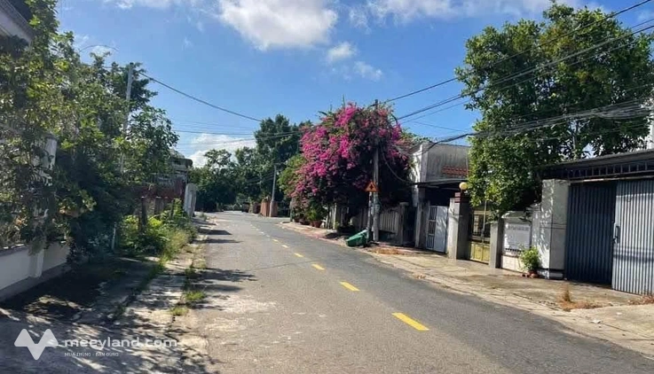 Biệt thự mặt tiền đường Đặng Nguyên Cẩn, thành phố Bà Rịa, 569m2