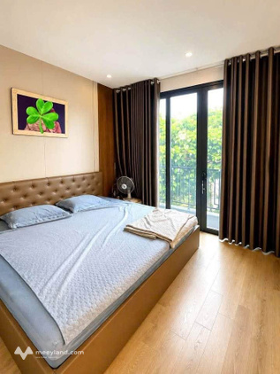 Nhà đẹp Mỹ Đình 43m2, 5 tầng, vị trí đắc địa sát sân vận động, giá chỉ 7 tỷ