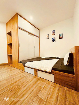 Bán nhà 40m² x 6 tầng thang máy phố Lê Thanh Nghị, cách phố 30m2, full nội thất