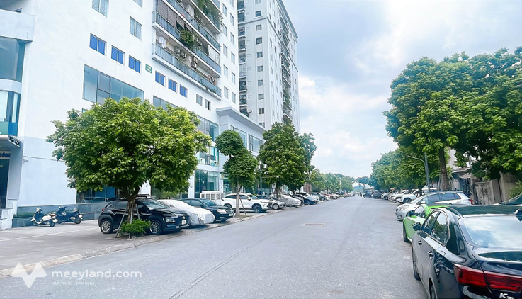Võ Chí Công 200m², mặt tiền 10m, 88 tỷ, vỉa hè, ô tô đỗ, xây tòa rất đẹp