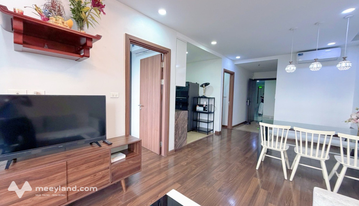 Căn hộ 2 ngủ 2 vệ sinh Five Star Garden tầng đẹp, view thoáng, đáng xem với khách mua ở thật
