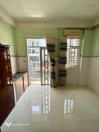 Studio ban công ngay Lê Văn Sỹ Quận 3 giá 4tr3