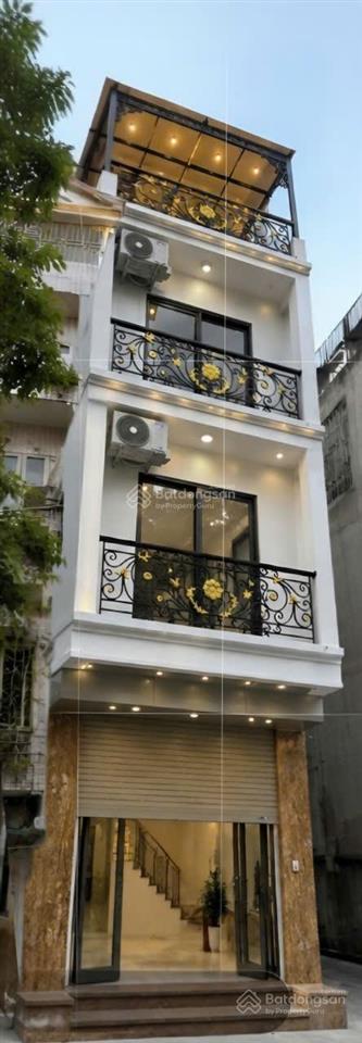 Nhà đẹp phân lô tu hoàng 50m2 x 4t ô tô tránh cách metro nhổn 300m