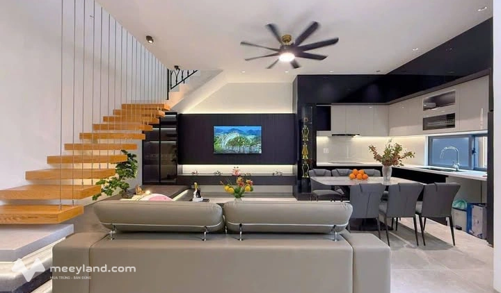 Bán nhà Nguyễn Chánh, Đà Nẵng, diện tích 72m2, mặt tiền 8.8m, giá 4.8 tỷ