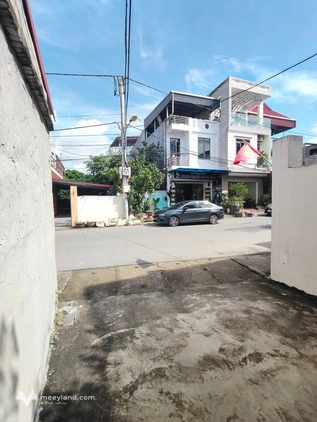 Bán nhà đẹp 70m2, ô tô đỗ cửa, sát vách Bệnh viện Đa khoa Kinh Bắc
