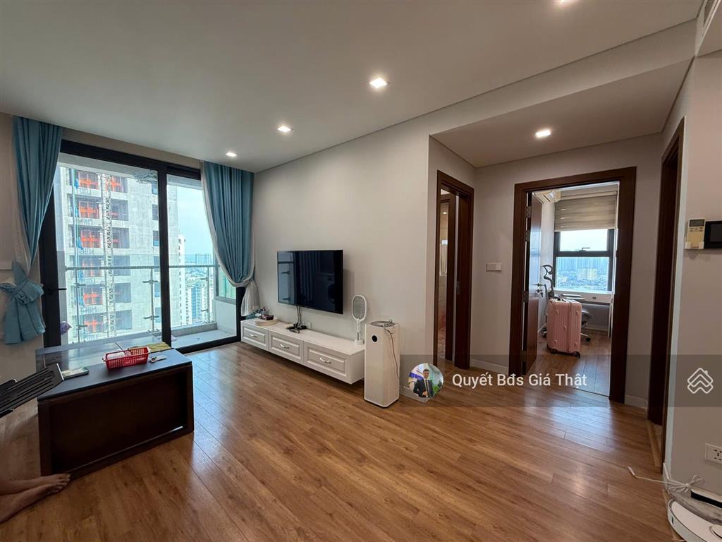 (giá thật) chính chủ gửi bán căn góc 72,5m², 2pn + 2wc full nội thất giá 8.1 tỷ cc the legend