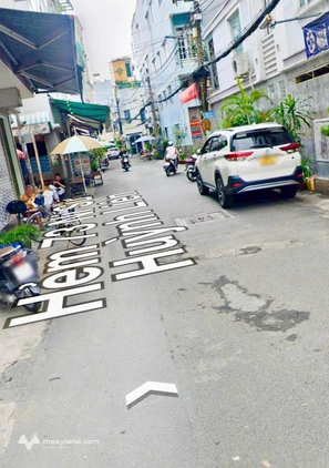 Nhà mới cứng 2 tầng hẻm xe hơi Ni Sư Huỳnh Liên, diện tích 45m2