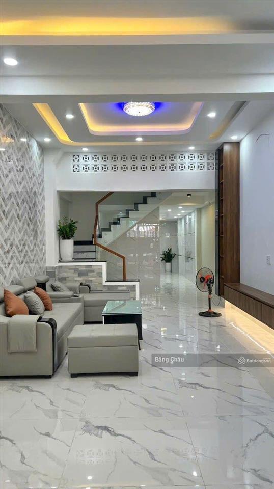 Bán nhà riêng 68m2 tại lạc long quân. giảm 350 triệu còn 8 tỷ 750. chính chủ, giá cực chất