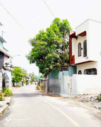 Sở hữu ngay nhà mặt tiền kinh doanh Dĩ An, diện tích khủng 166m2, giá chỉ 4,26 tỷ