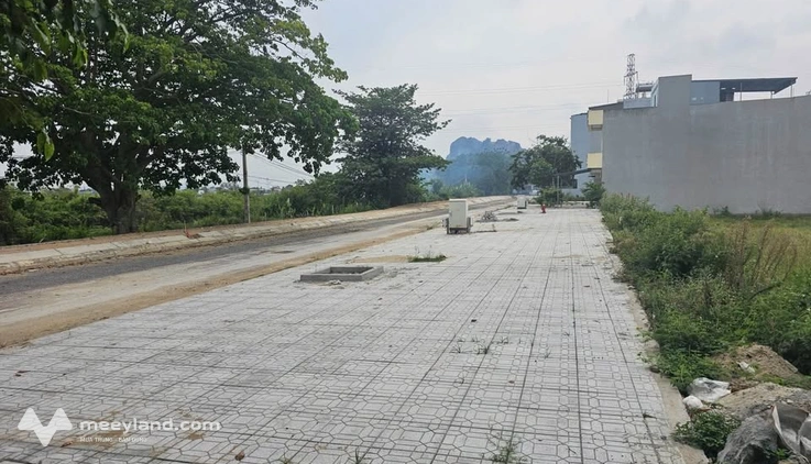 Nhà 2 tầng đẹp 90m2 tại khu đô thị Núi Long, phường Hạc Thành
