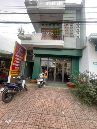 Nhà mặt tiền kinh doanh đường Nguyễn Văn Cừ, Buôn Ma Thuột